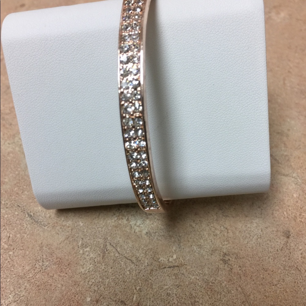 Versona Bracelet with White Stones